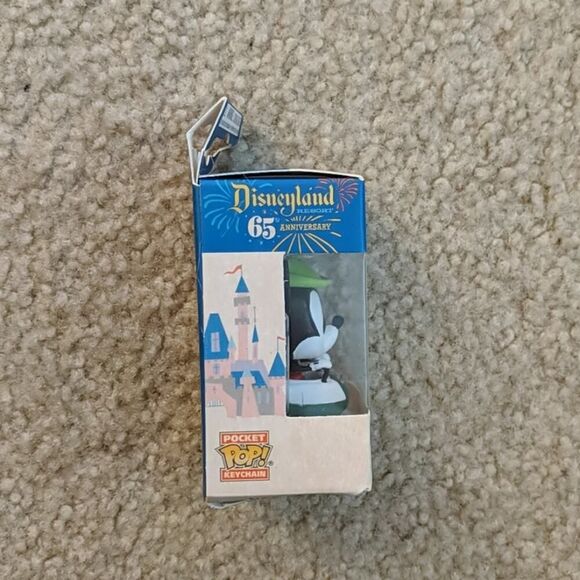 Disney Mickey Matterhorn Bobsleds Funko Pop - Picture 3 of 4